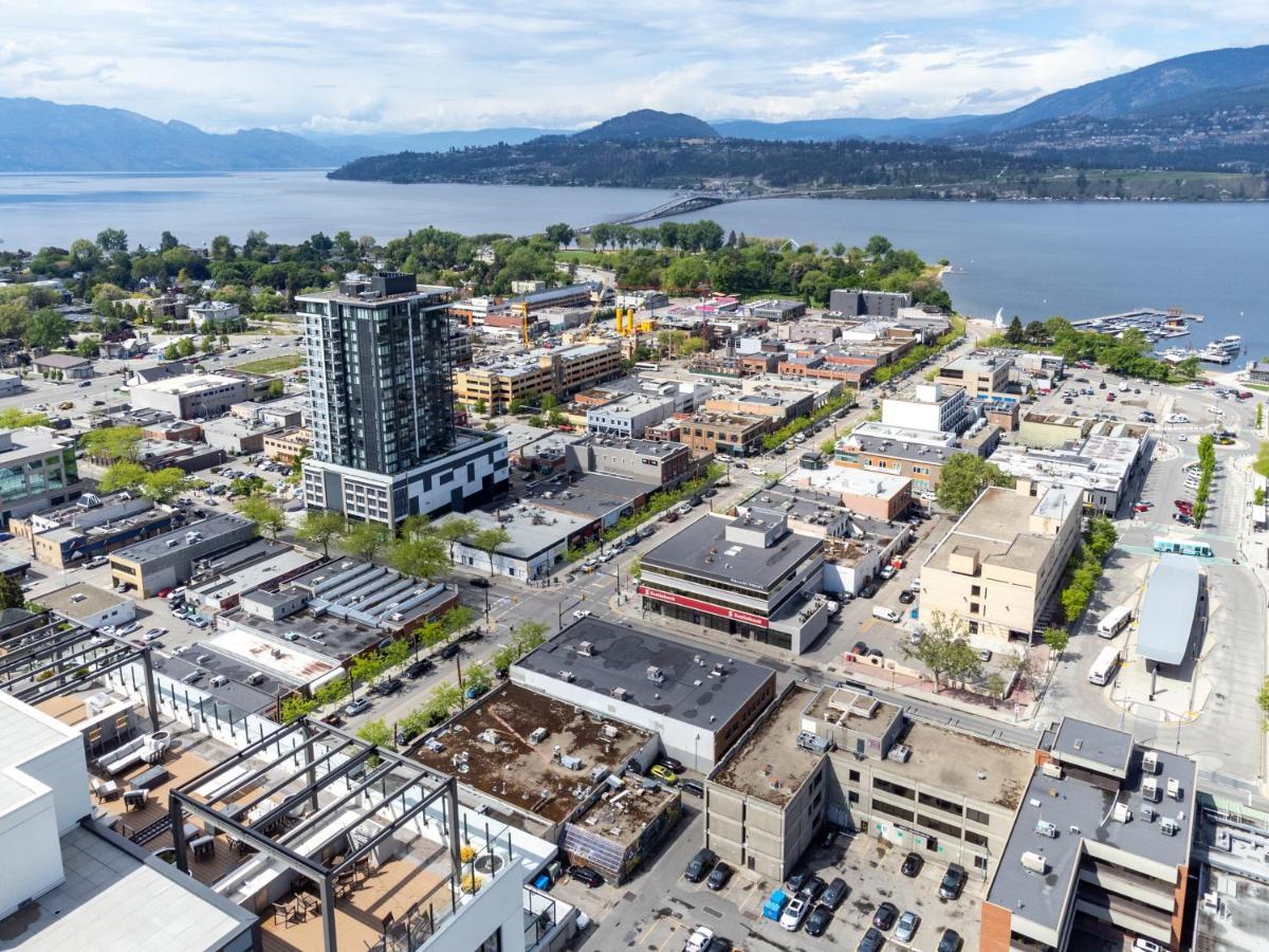 Brand New Luxury Downtown Near The Beach #13 Kelowna Exterior foto